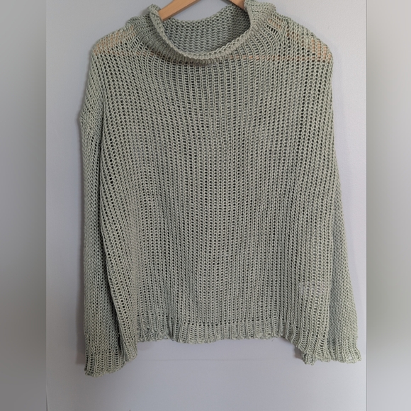 Zara Sweaters - 4/$10 ✨ Zara Light Green Knit Turtleneck Sweater Women's Small Crochet Layers
